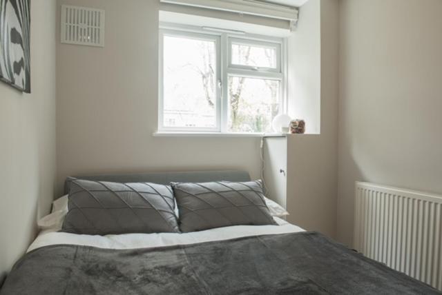 Finchley Contemporary 2 Bed Apartment + Parking Hendon Eksteriør billede